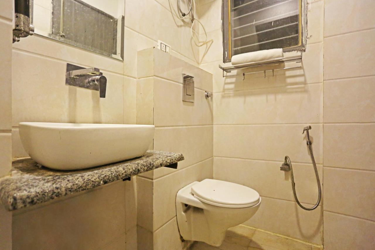 Hotel Raaso Inn Rohini Sec-16 By Arrow Delhi  Exteriör bild